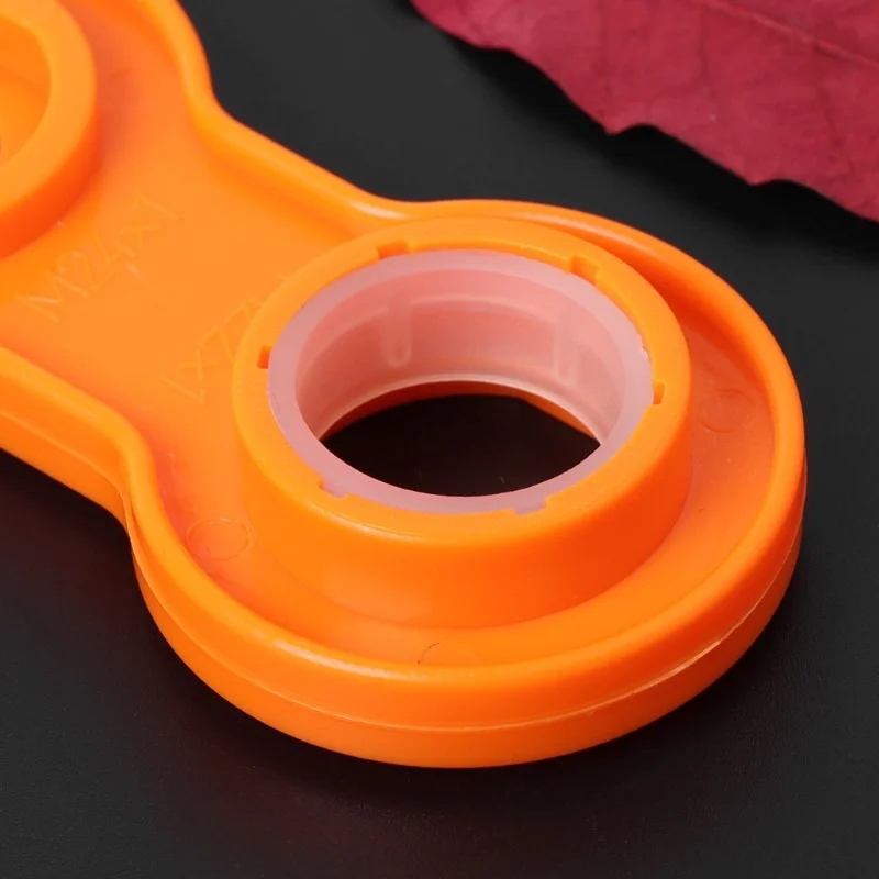 1 Cái Nhựa Rắc Vòi Nước Cờ Lê  - đánh giá và giá Home Improvement Items